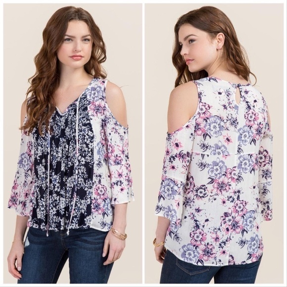 Francesca’s Blue Rain NWT floral Mauve Bria top - Picture 1 of 8